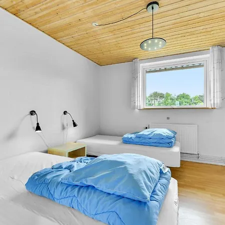 Holiday home Cozy In Lokken With Kitchen Lonstrup