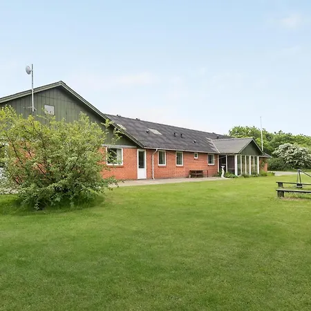 Cozy In Lokken With Kitchen